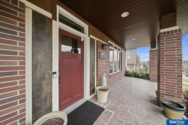 5920 Minter Lane, Lincoln, NE 68516