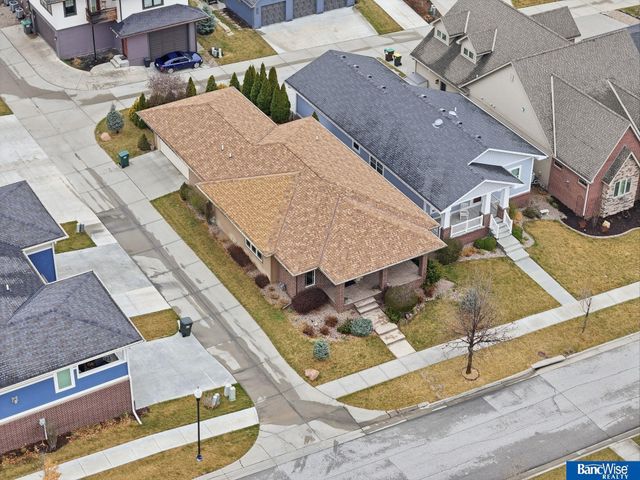 5920 Minter Lane, Lincoln, NE 68516