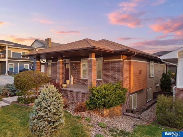 5920 Minter Lane, Lincoln, NE 68516
