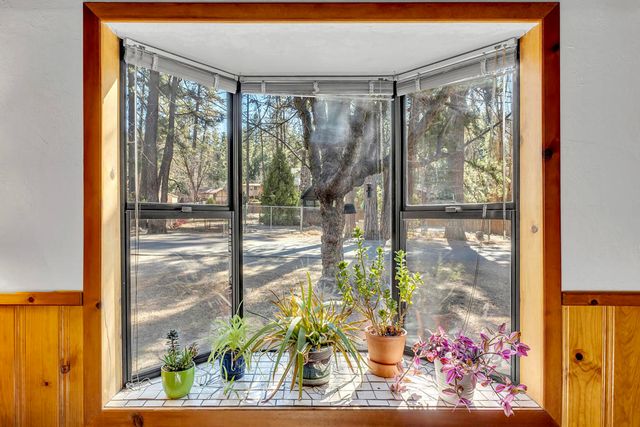 53340 Idyllbrook Drive, Idyllwild, CA 92549