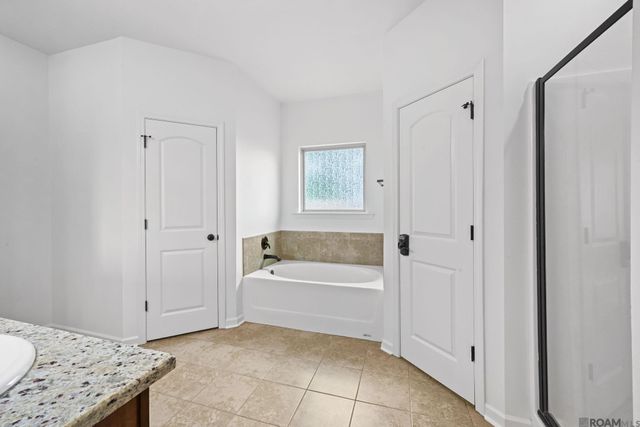 1932 Meadow Oak Dr, St Gabriel, LA 70776