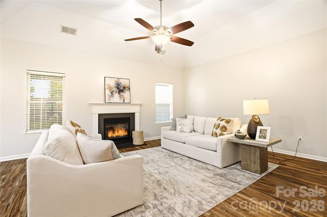 1016 Reigate Road, Charlotte, NC 28262