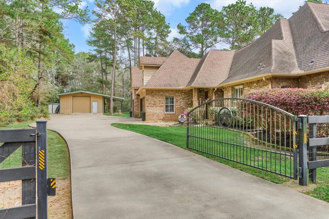 11510 Harbor Way, Magnolia, TX 77354