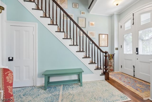 15 Cherry St, Lebanon Boro, NJ 08833