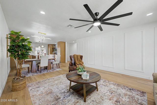 4204 N 19TH Street, Phoenix, AZ 85016