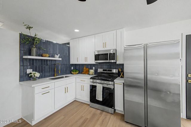 4204 N 19TH Street, Phoenix, AZ 85016