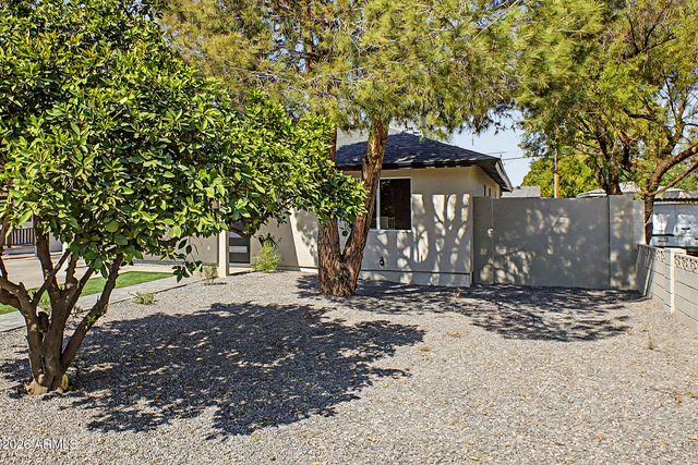 4204 N 19TH Street, Phoenix, AZ 85016