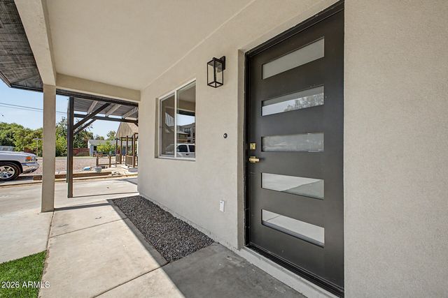 4204 N 19TH Street, Phoenix, AZ 85016