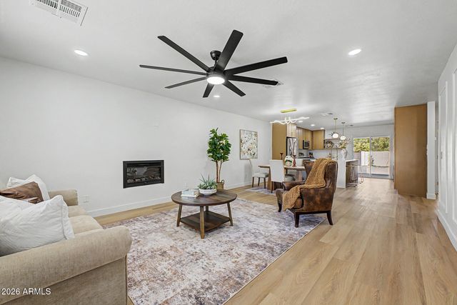 4204 N 19TH Street, Phoenix, AZ 85016
