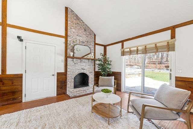 39 Jodie Rd, Framingham, MA 01702