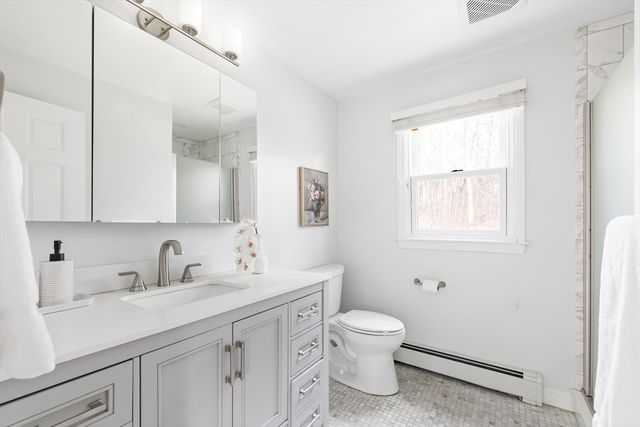 39 Jodie Rd, Framingham, MA 01702