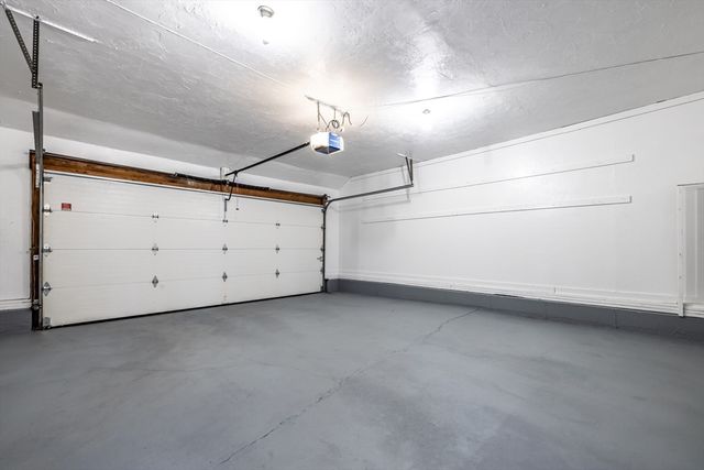 39 Jodie Rd, Framingham, MA 01702