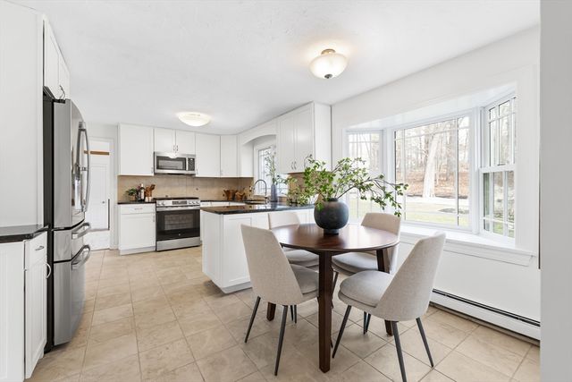 39 Jodie Rd, Framingham, MA 01702