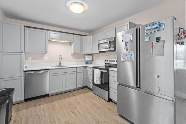 125 Red Cedar Drive, Goose Creek, SC 29445