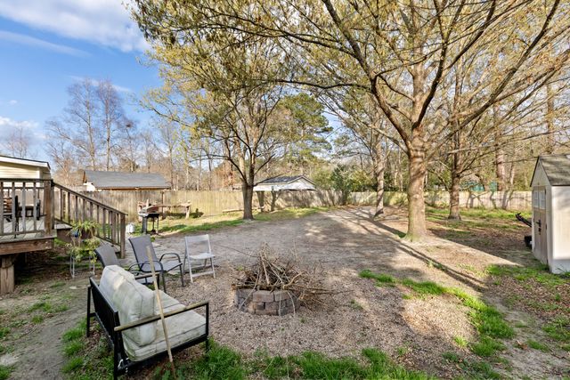 125 Red Cedar Drive, Goose Creek, SC 29445