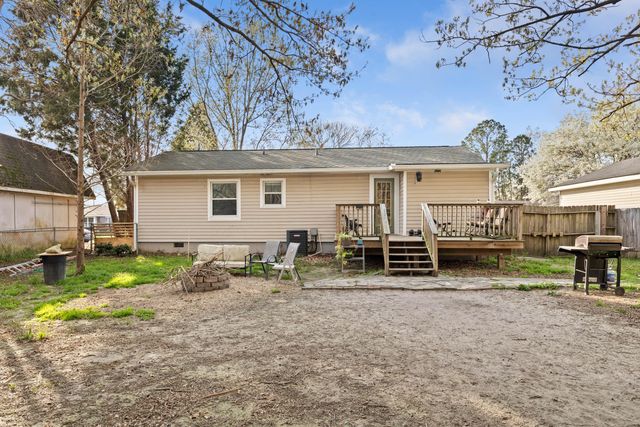 125 Red Cedar Drive, Goose Creek, SC 29445