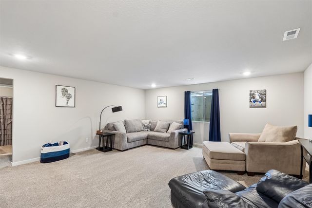 1045 Northview Drive, Waukee, IA 50263