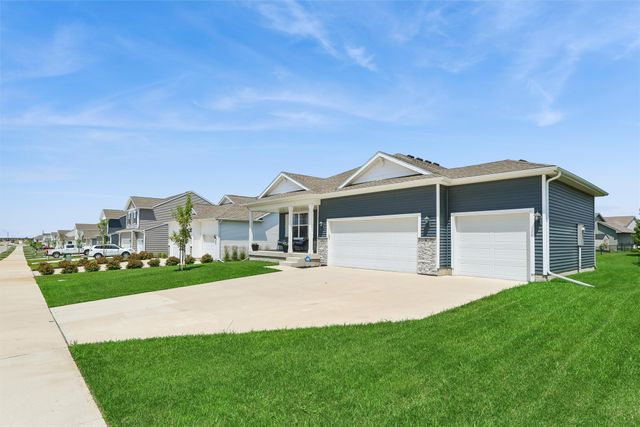 1045 Northview Drive, Waukee, IA 50263