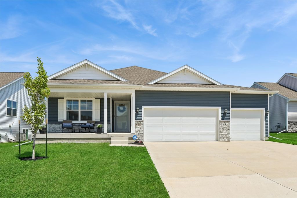 1045 Northview Drive, Waukee, IA 50263