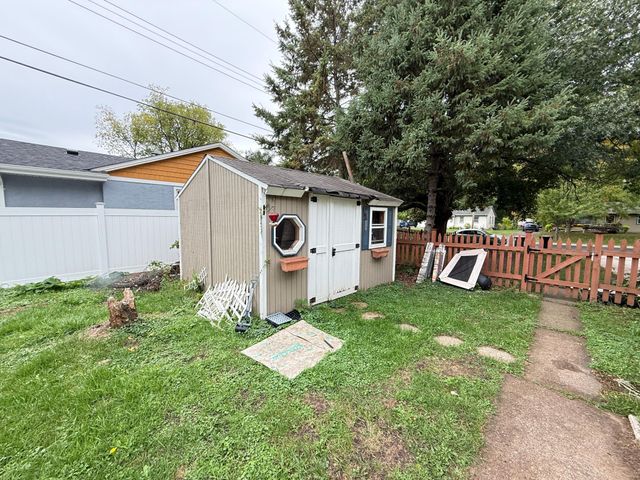 814 Meyer Street N, Maplewood, MN 55119