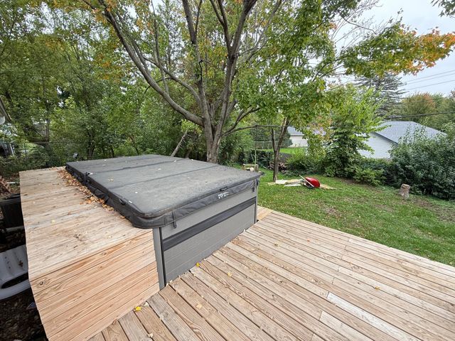 814 Meyer Street N, Maplewood, MN 55119