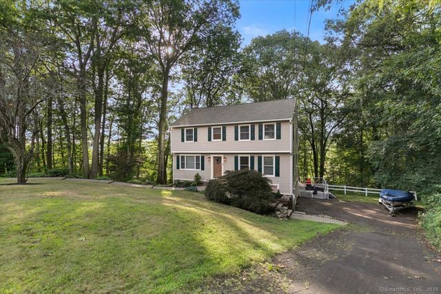 201 Bear Path Road, Hamden, CT 06514