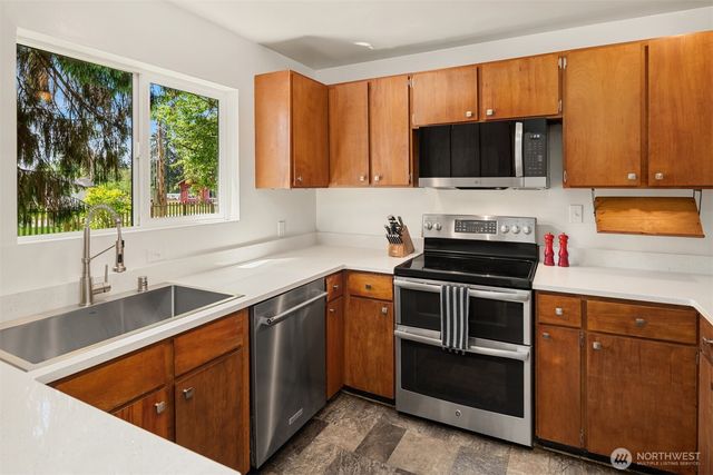 22203 117th Avenue E, Graham, WA 98338