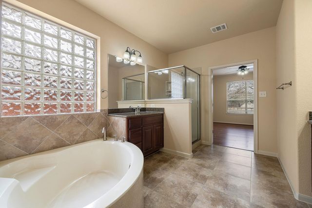 2625 Mirasol LOOP, Round Rock, TX 78681