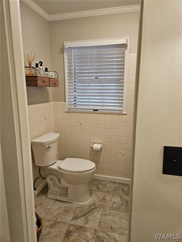 12 Hickory, Tuscaloosa, AL 35404