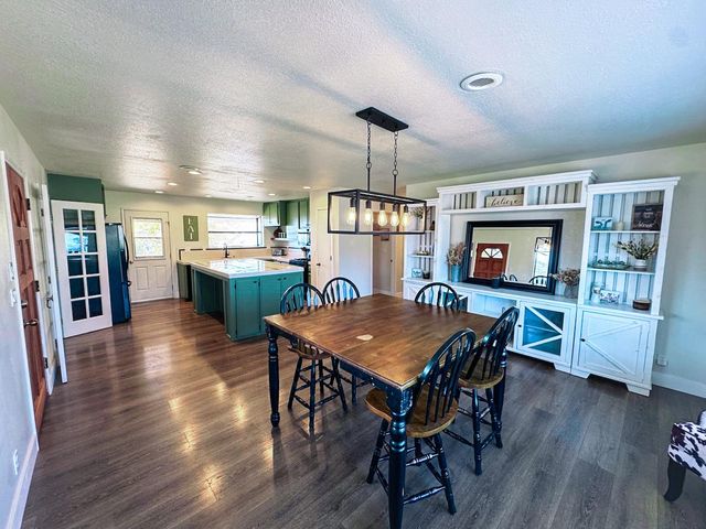 6587 Gwin St, Valley Springs, CA 95252