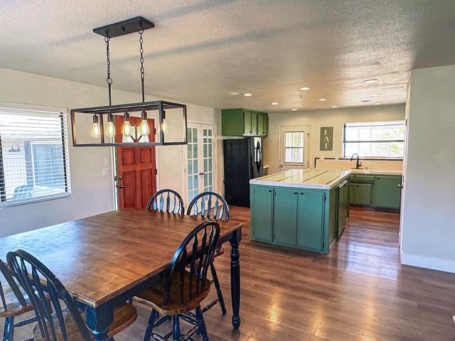 6587 Gwin St, Valley Springs, CA 95252