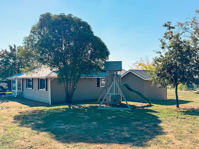 6587 Gwin St, Valley Springs, CA 95252