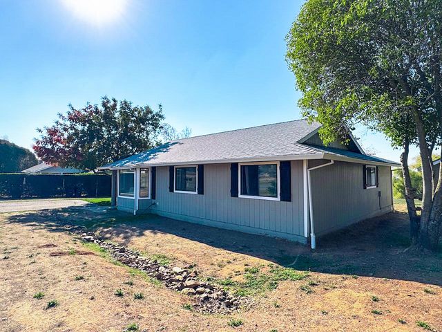 6587 Gwin St, Valley Springs, CA 95252