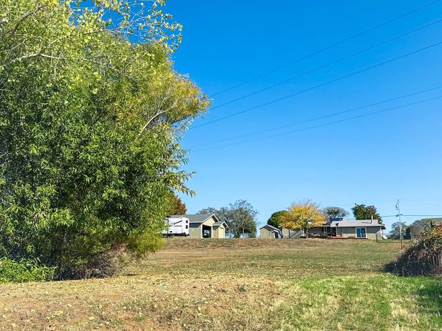 6587 Gwin St, Valley Springs, CA 95252