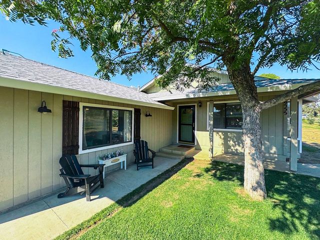 6587 Gwin St, Valley Springs, CA 95252