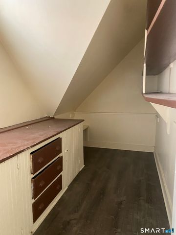 15 Tremont Street, New Britain, CT 06051