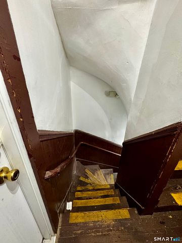 15 Tremont Street, New Britain, CT 06051