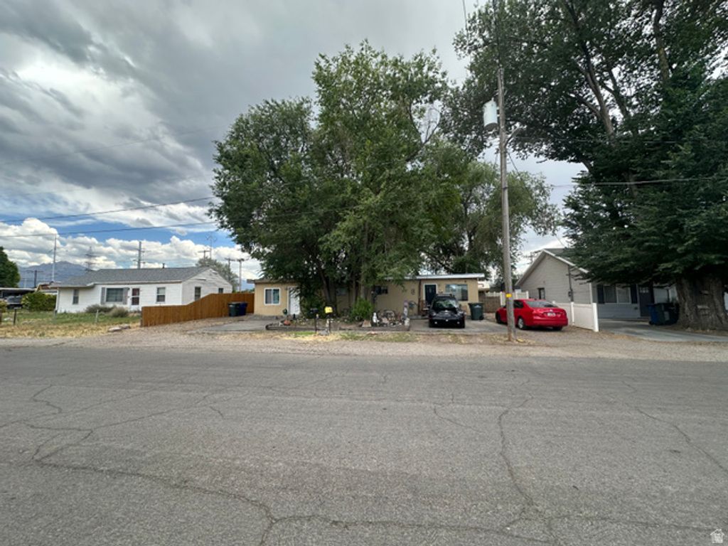 1461 W SUNSET AVE, West Valley City, UT 84119 — photo 2