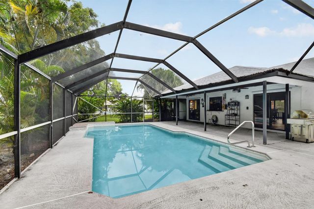 13606 Columbine Avenue, Wellington, FL 33414