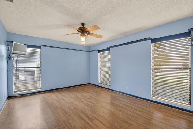 13606 Columbine Avenue, Wellington, FL 33414