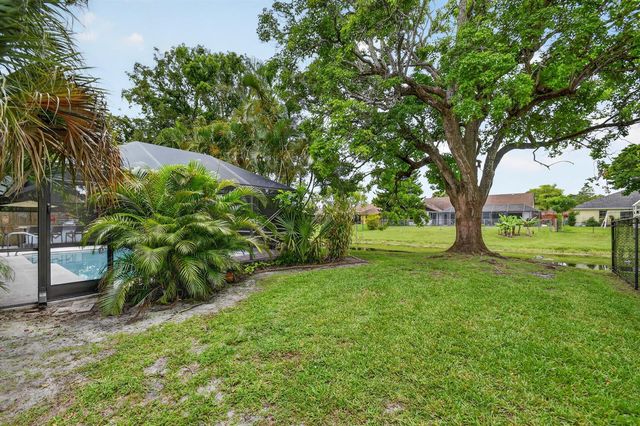 13606 Columbine Avenue, Wellington, FL 33414