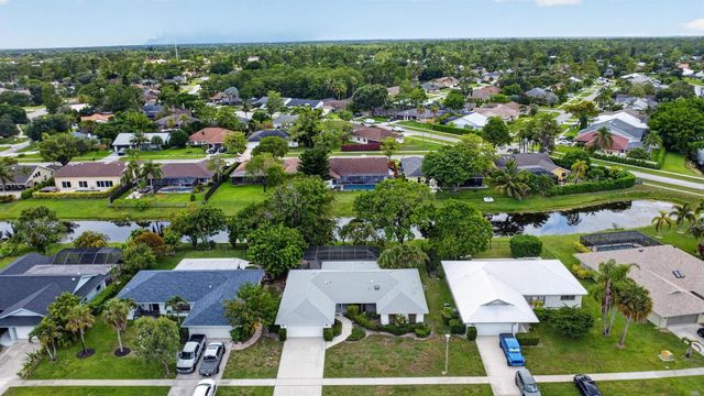 13606 Columbine Avenue, Wellington, FL 33414