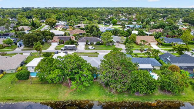 13606 Columbine Avenue, Wellington, FL 33414
