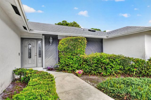 13606 Columbine Avenue, Wellington, FL 33414