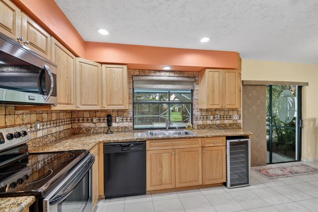13606 Columbine Avenue, Wellington, FL 33414