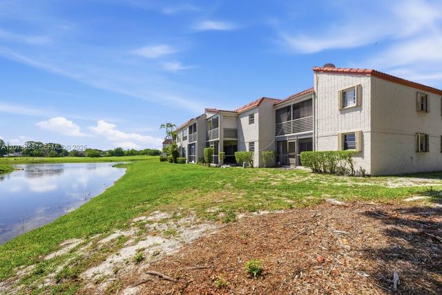 7460 Woodmont Terrace 101, Tamarac, FL 33321