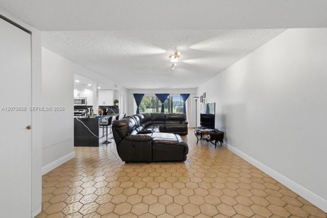 7460 Woodmont Terrace 101, Tamarac, FL 33321