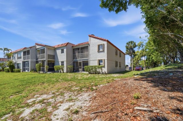 7460 Woodmont Terrace 101, Tamarac, FL 33321