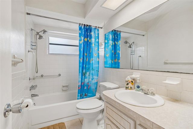 8052 DEDHAM DRIVE, Port Richey, FL 34668