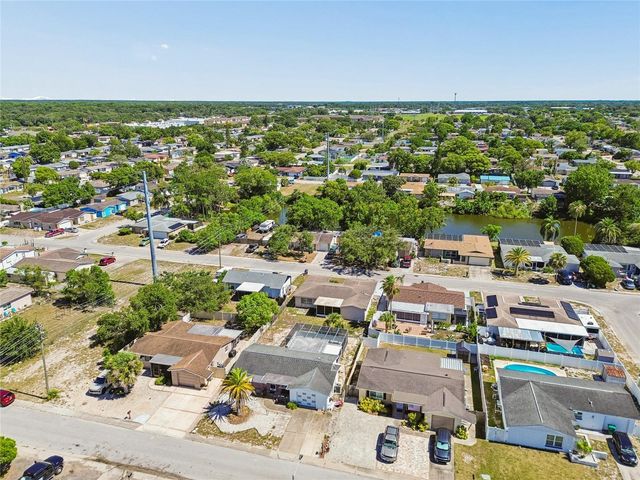 8052 DEDHAM DRIVE, Port Richey, FL 34668